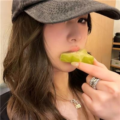 下午一点的她